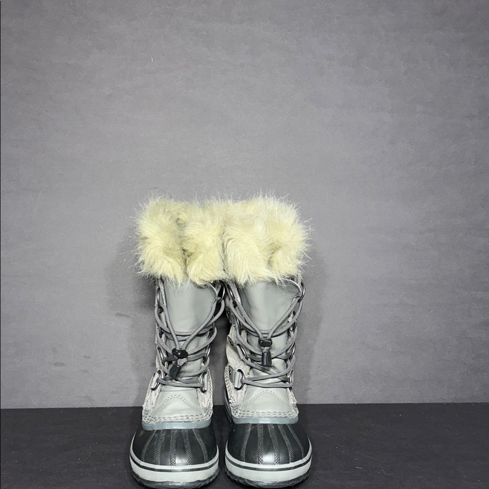Sorel Gray Fur-Lined Boots